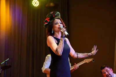 Светлана Брижань - вокал